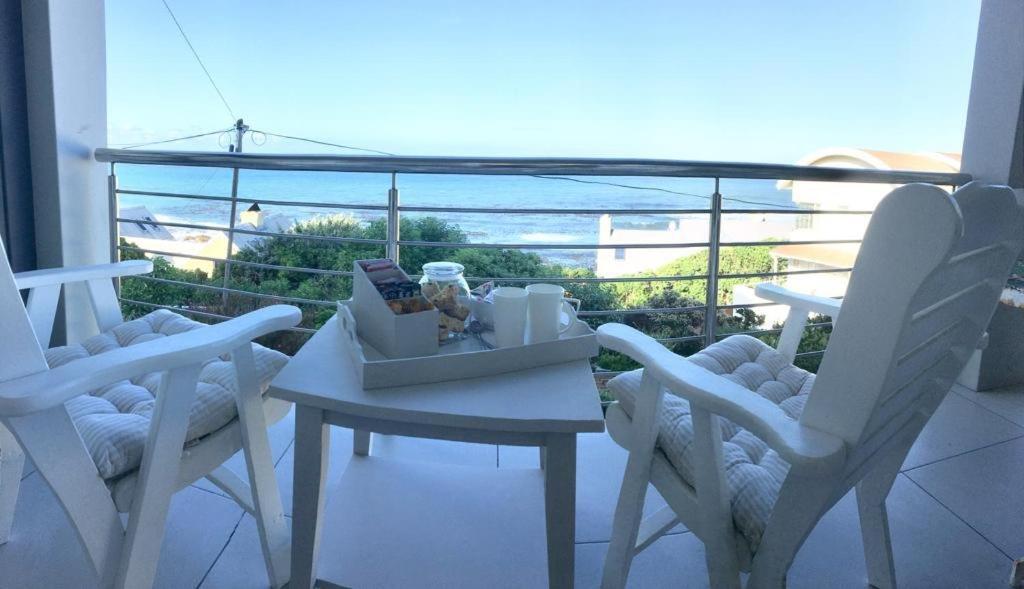 Vermont Hermanus - Views, Sunny, Right On The Sea מראה חיצוני תמונה