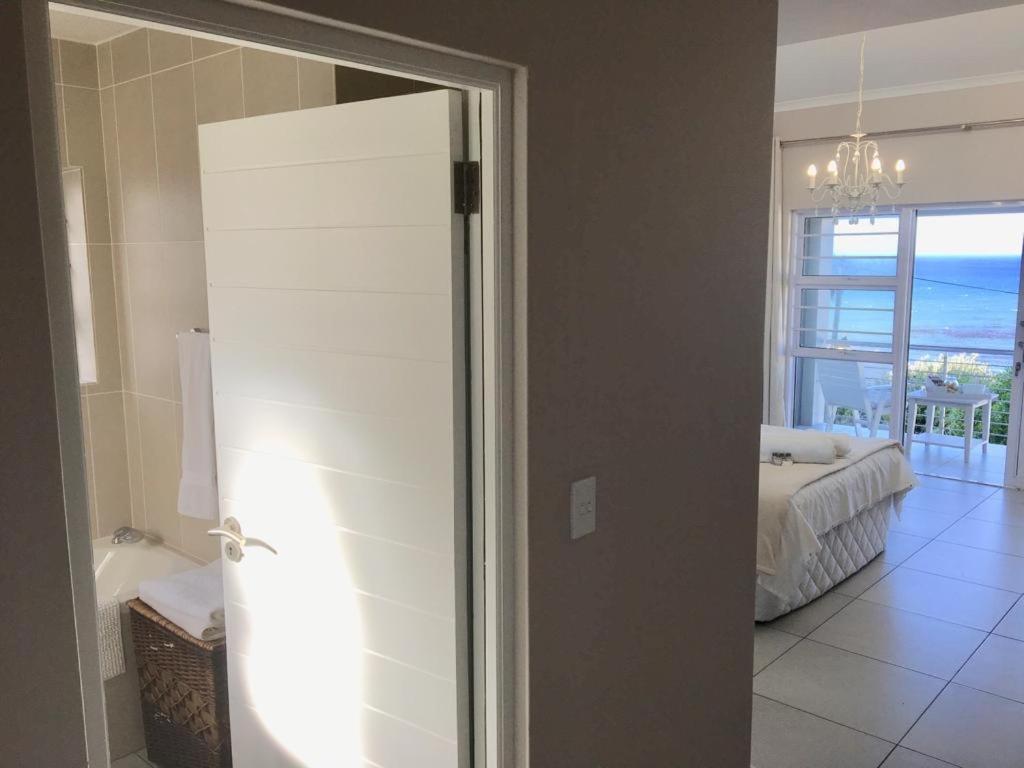 Vermont Hermanus - Views, Sunny, Right On The Sea מראה חיצוני תמונה